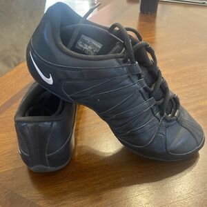 Nike Musique IV Women's Size 8.5 Black Leather Dance Athletic Sneakers Training